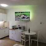 Apartamento Seaside With A Swimming Pool - Zadar - 6153