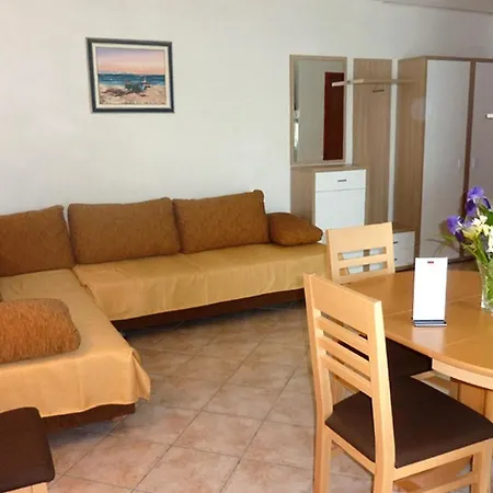 Seaside With A Swimming Pool Nin, Zadar - 6153 נין