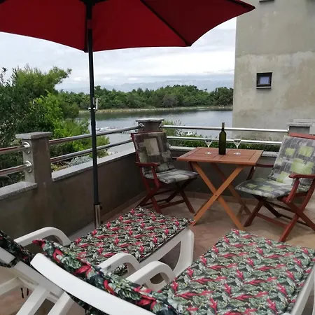 Seaside With A Swimming Pool Nin, Zadar - 6153 Apartman *