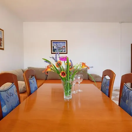 Appartement Seaside With A Swimming Pool Nin, Zadar - 6153